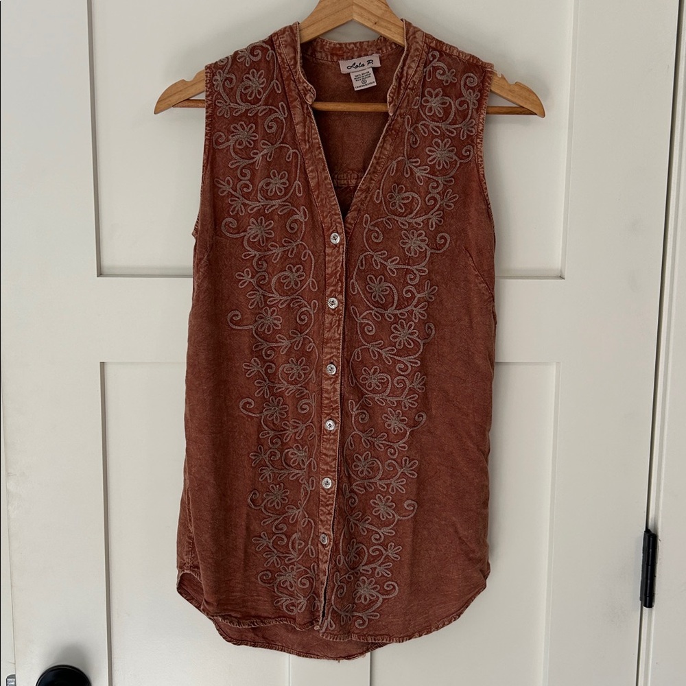 Lola P Rust Rayon Top